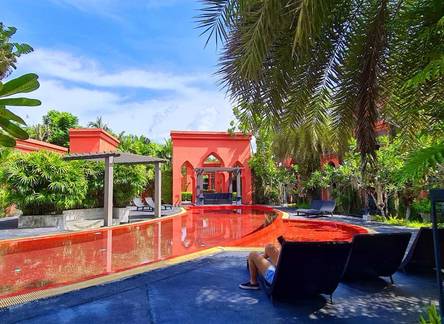 Отель The Kiri Villas Resort