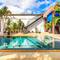 Отель Jungceylon Villa by Lofty