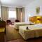 Отель Pyramids Plaza Hotel