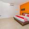 Отель Get Link Hip Hotel