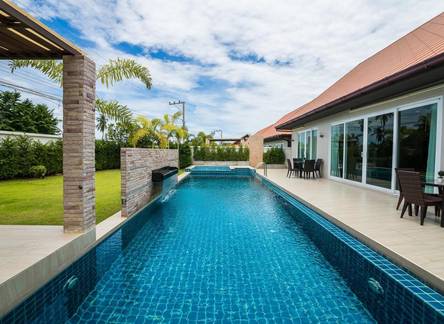 Отель The Ville Jomtien Pool Villa