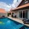 Отель The Ville Jomtien Pool Villa