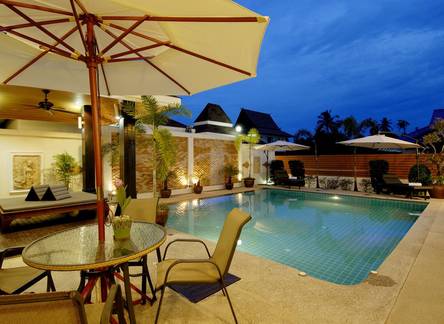 Отель The Iris Pool Villa