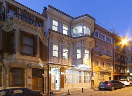 Отель Iskele Hotel