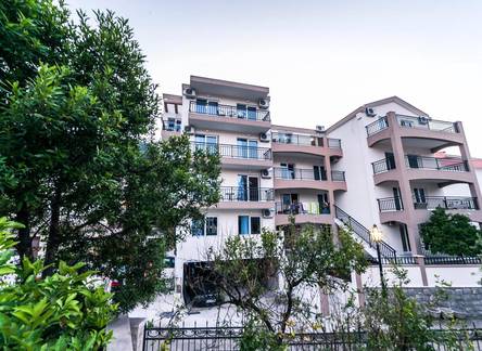Отель Madra apartments