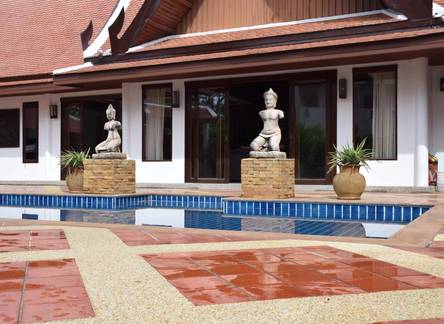 Отель Sirinthara Villa