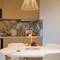 Отель Sundance Apartments Suites