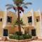 Отель Faraana Reef Resort