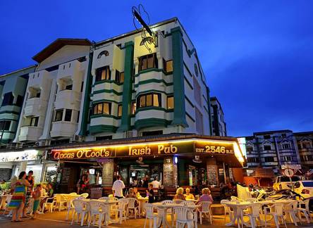 Отель Angus O'Tool's Irish Pub Guesthouse