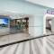 Отель YOTELAIR Singapore Changi Airport