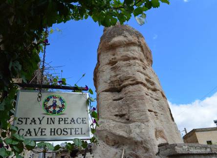 Отель Stay In Peace Cave Hostel