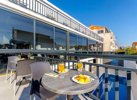 Отель All Saints Suites B&B Kastela