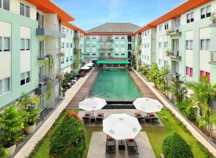 Отель HARRIS Hotel & Residences Riverview Kuta