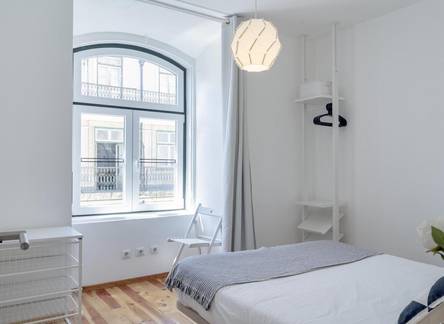Отель DownTown Hostel Lisbon