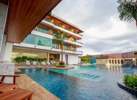 Отель Aqua Resort Phuket, Rawai
