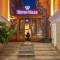 Отель Seven Hills Palace Hotel