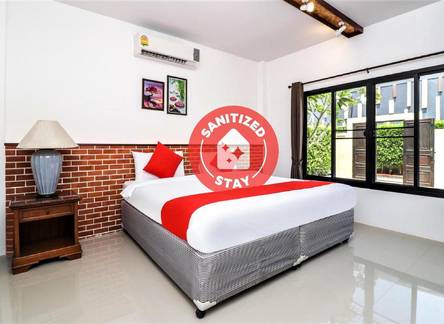 Отель OYO 119 Baan Noppadol Hua Hin Loft Hotel