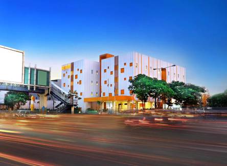 Отель Starlet Hotel Serpong
