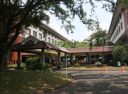 Отель Hotel Bumi Wiyata