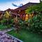 Отель Abian Huts Lembongan