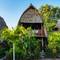 Отель Abian Huts Lembongan