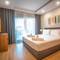 Отель Veranda Beach Suites