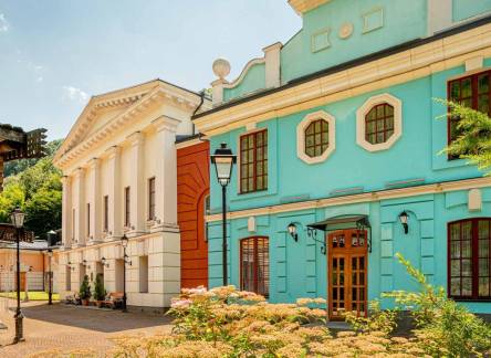 Отель Русские Сезоны Бутик-Отель Невский