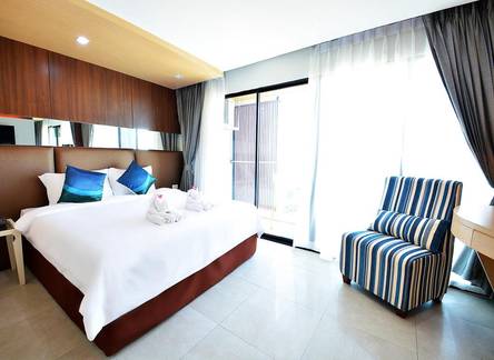 Отель Golden Dragon Beach Resort, Banglamung