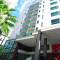 Отель Neon Patong Hotel