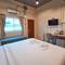 Отель The Way Patong Hotel