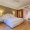 Отель Antmare Hotel, Cesme