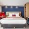 Отель Holiday Inn Express Istanbul - Atakoy Metro