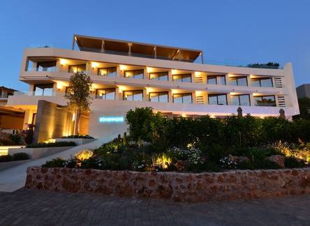 Отель Somewhere Boutique Hotel