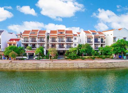 Отель Laluna Hoi An Riverside Hotel & Spa
