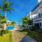 Отель La Rosa Waves Resort