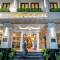 Отель Conifer Grand Hotel