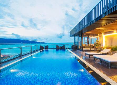 Отель Pavilion Hotel Danang