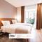 Отель The Optimistic Hotel