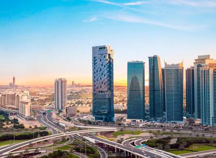 Отель Taj Jumeirah Lakes Towers