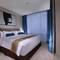 Отель The Grove Suites