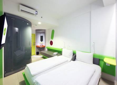 Отель POP! Hotel Tebet Jakarta