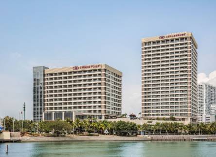 Отель Crowne Plaza Sanya City Center
