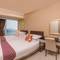 Отель Kowloon Harbourfront Hotel
