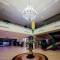 Отель Diamond Westlake Suites