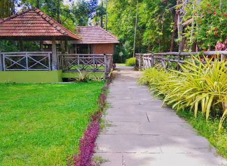 Отель Punnamada Resort