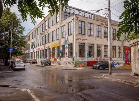 Отель Fabrika Hostel & Suites