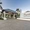 Отель CHIC Mansion at CHIC by Royalton All Inclusive Resort