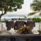 Отель Owl and the Pussycat Hotel & Restaurant, Talpe