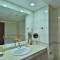 Отель Prestige Hotel and Aquapark