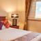 Отель Glacis Heights Villa